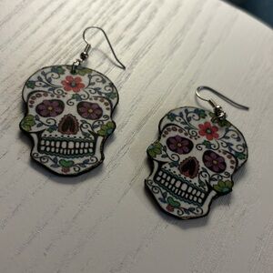 Earrings 🖤💜🩷